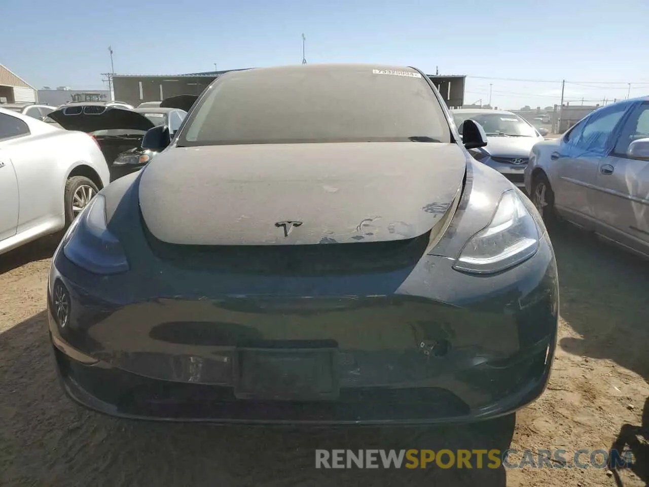 5 Photograph of a damaged car 7SAYGDEE3RF991013 TESLA MODEL Y 2024