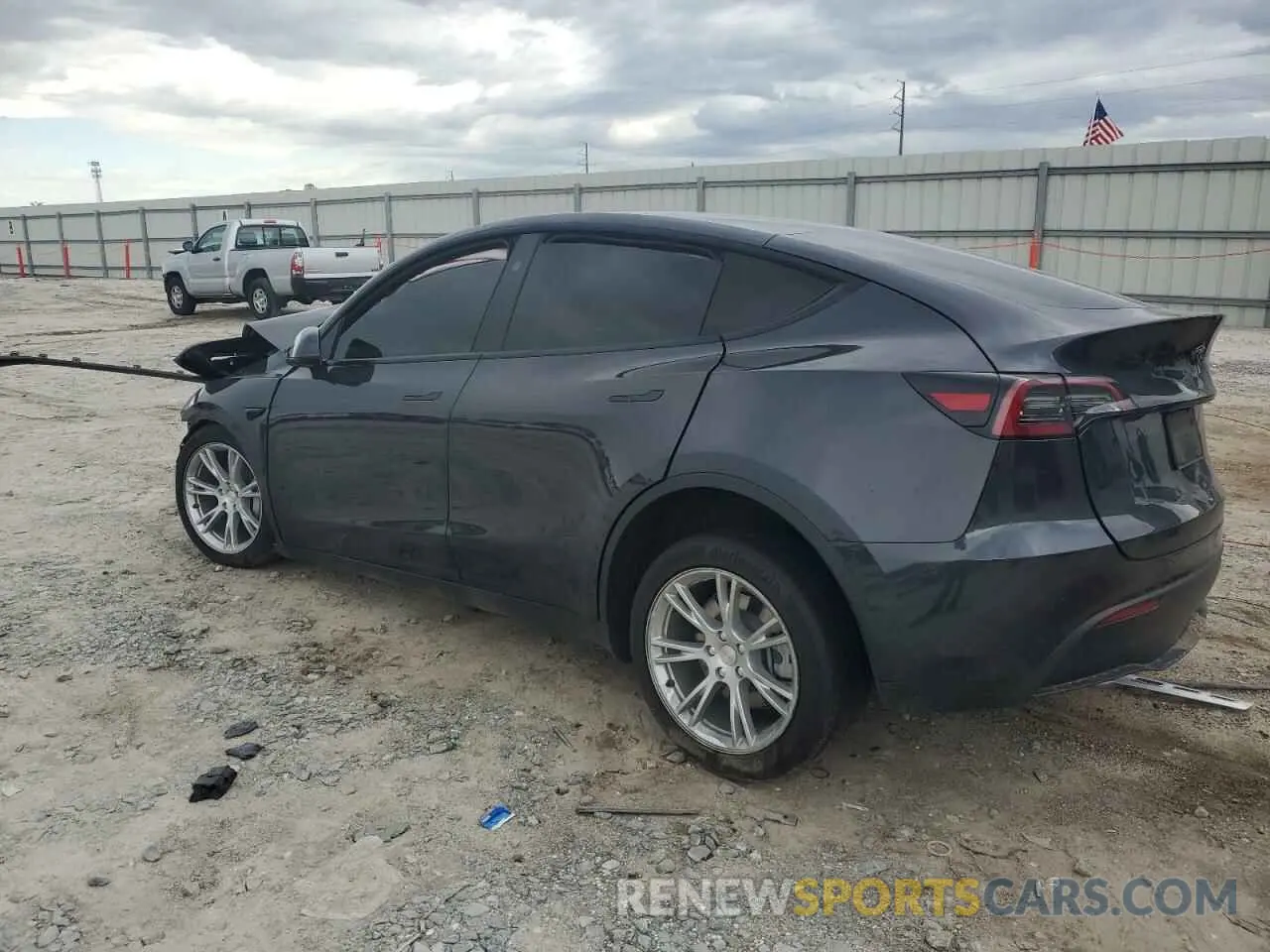 2 Photograph of a damaged car 7SAYGDEE3RF993215 TESLA MODEL Y 2024