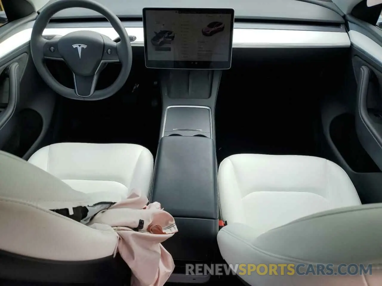 8 Photograph of a damaged car 7SAYGDEE4RA218435 TESLA MODEL Y 2024