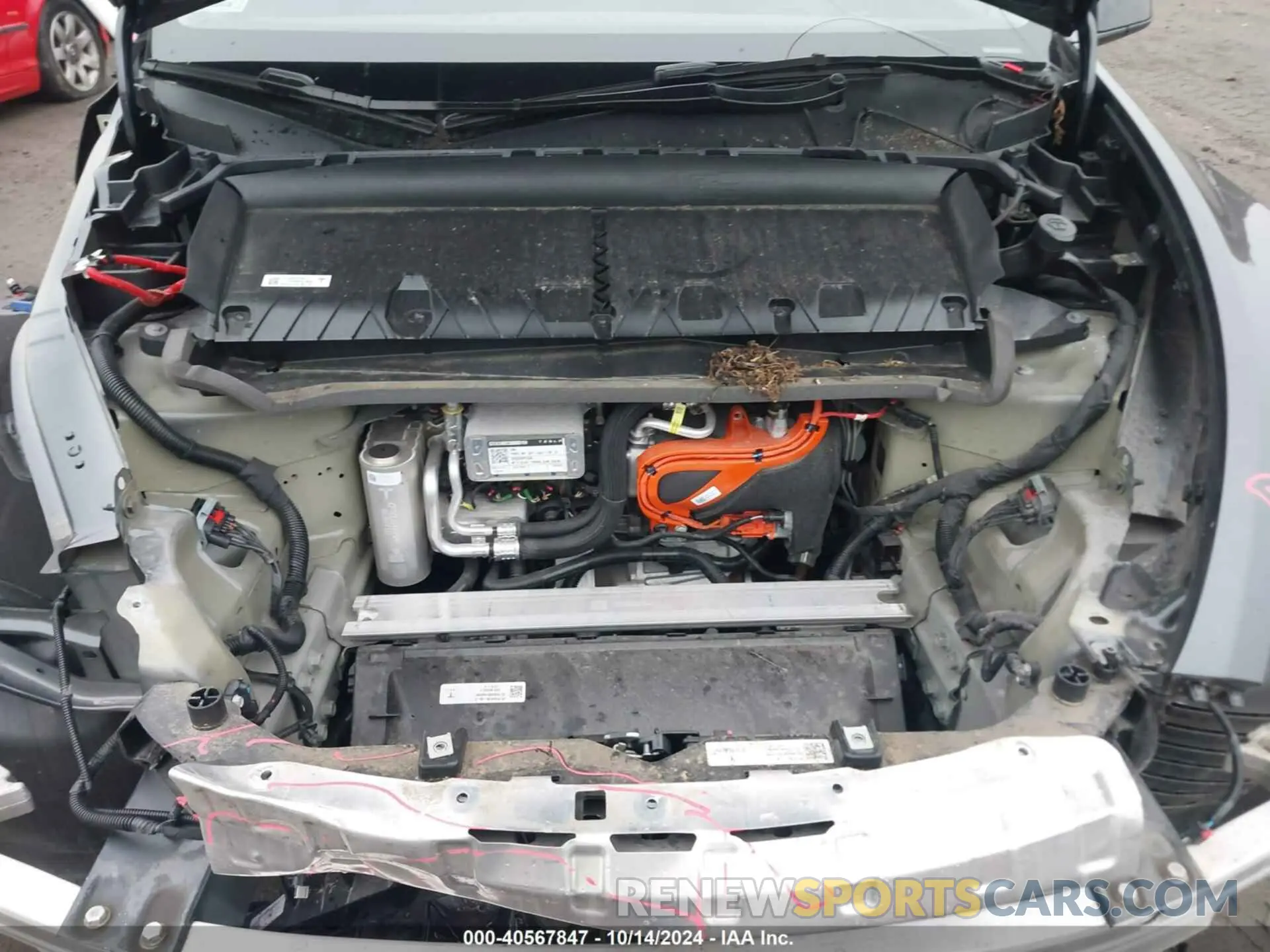 10 Photograph of a damaged car 7SAYGDEE4RA226437 TESLA MODEL Y 2024