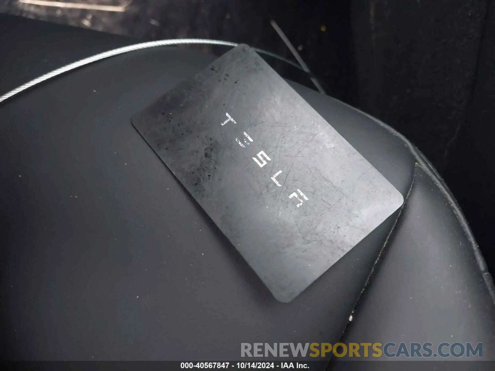 11 Photograph of a damaged car 7SAYGDEE4RA226437 TESLA MODEL Y 2024
