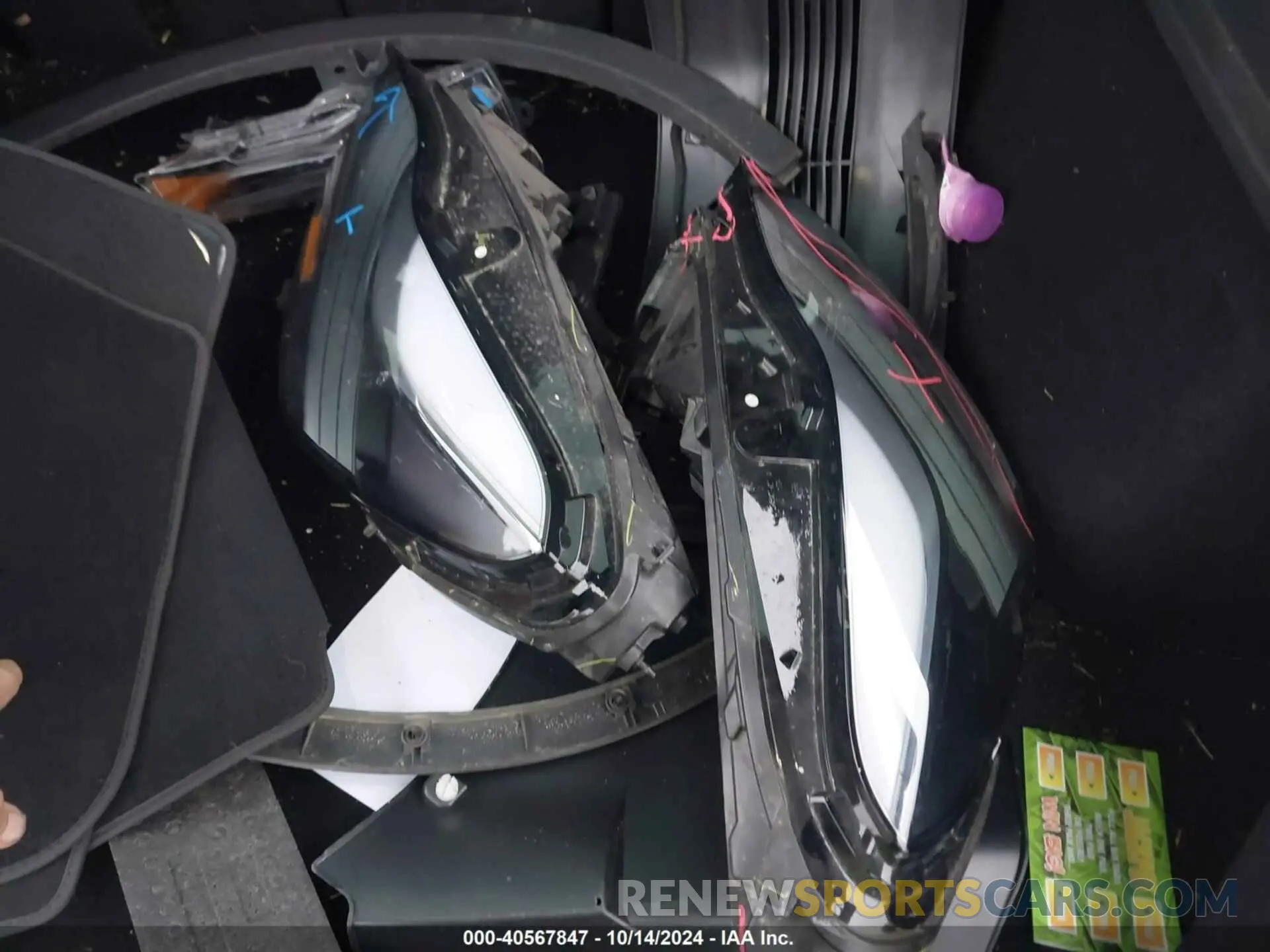 12 Photograph of a damaged car 7SAYGDEE4RA226437 TESLA MODEL Y 2024