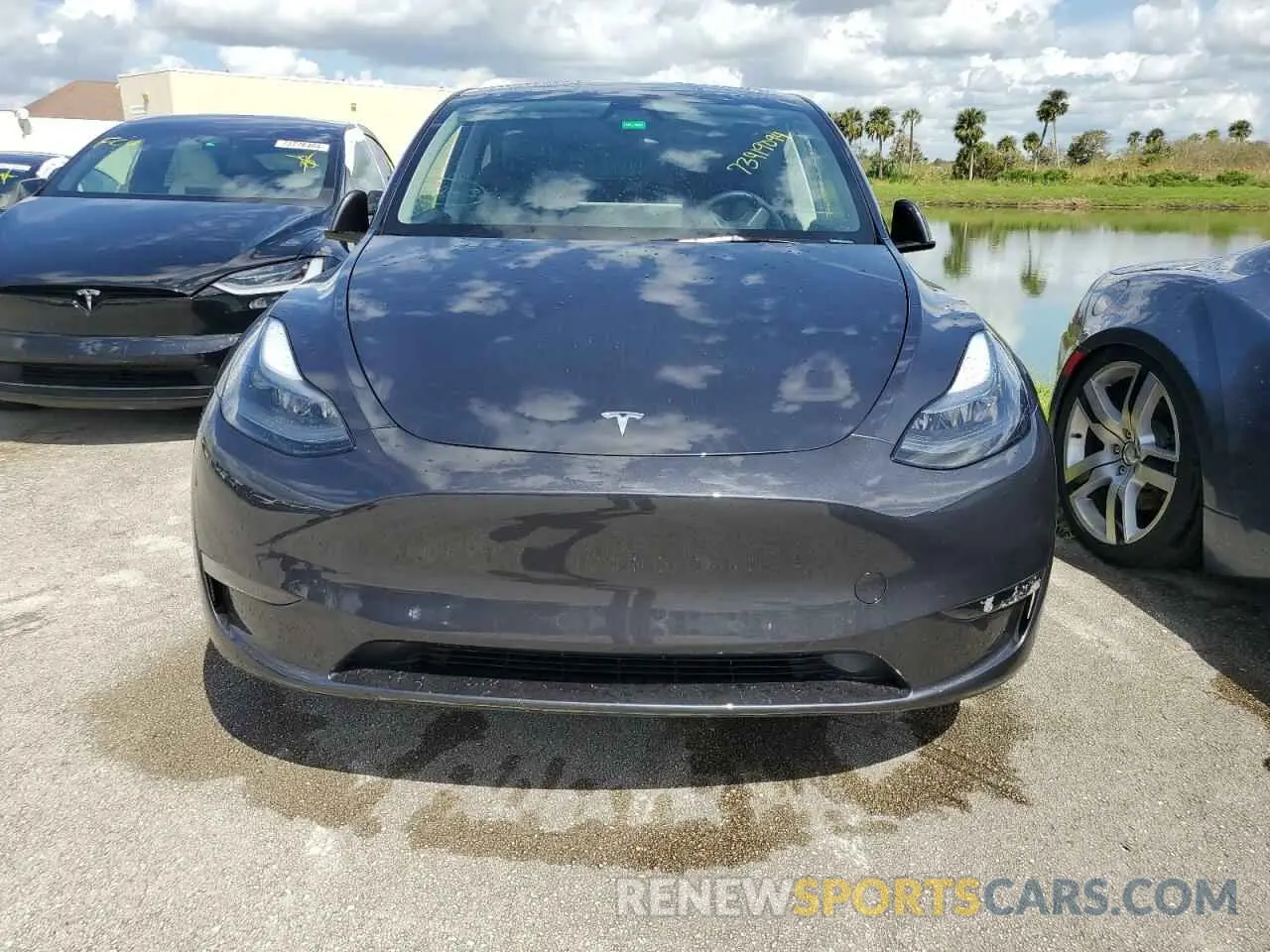 5 Photograph of a damaged car 7SAYGDEE4RA234411 TESLA MODEL Y 2024