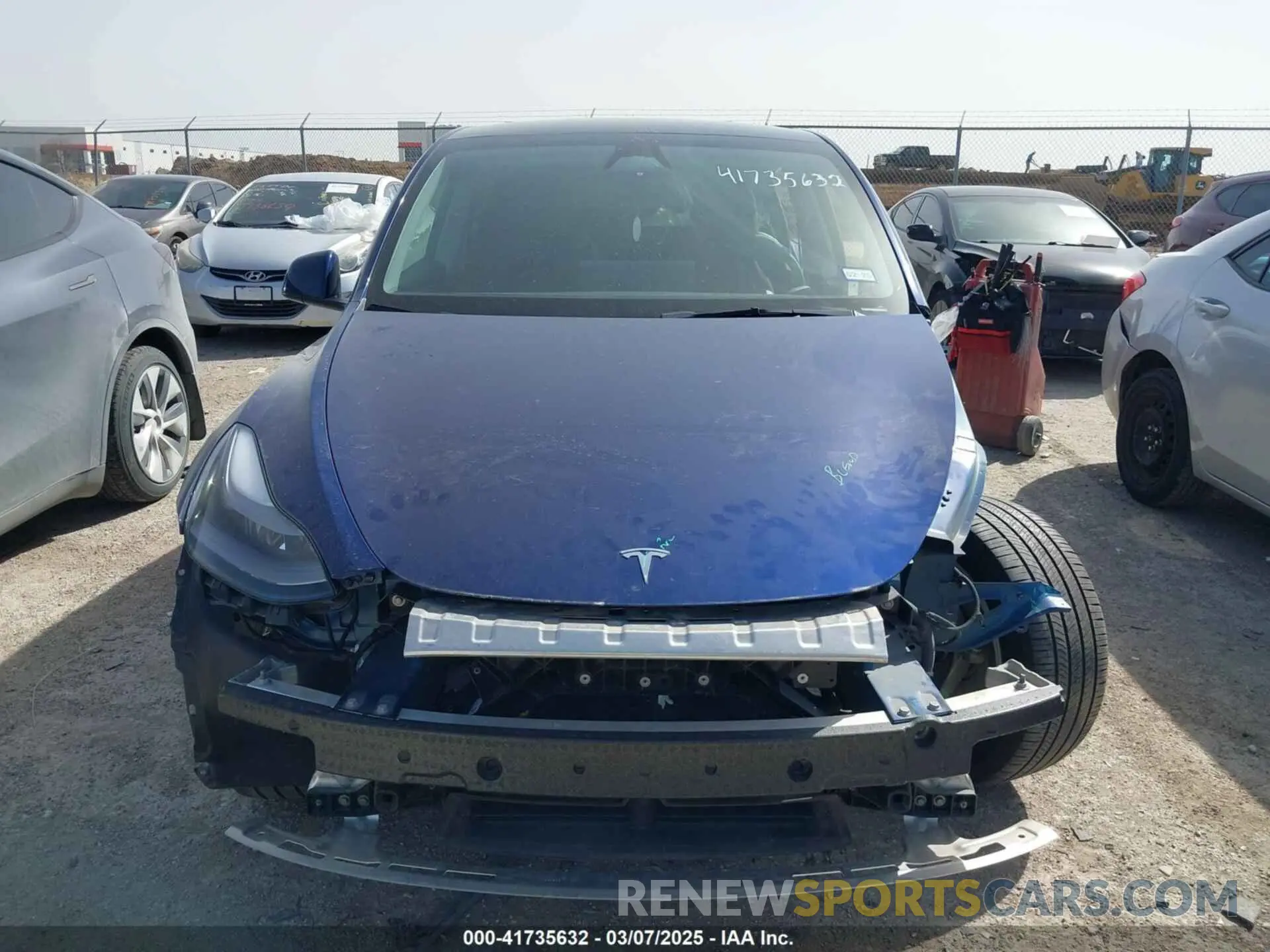 12 Photograph of a damaged car 7SAYGDEE4RA247417 TESLA MODEL Y 2024
