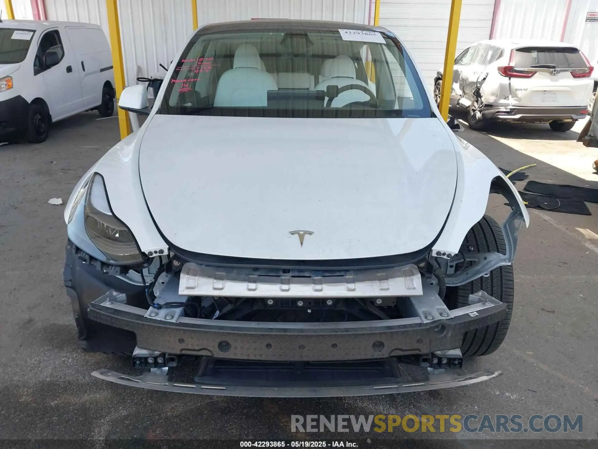 12 Photograph of a damaged car 7SAYGDEE4RA258384 TESLA MODEL Y 2024