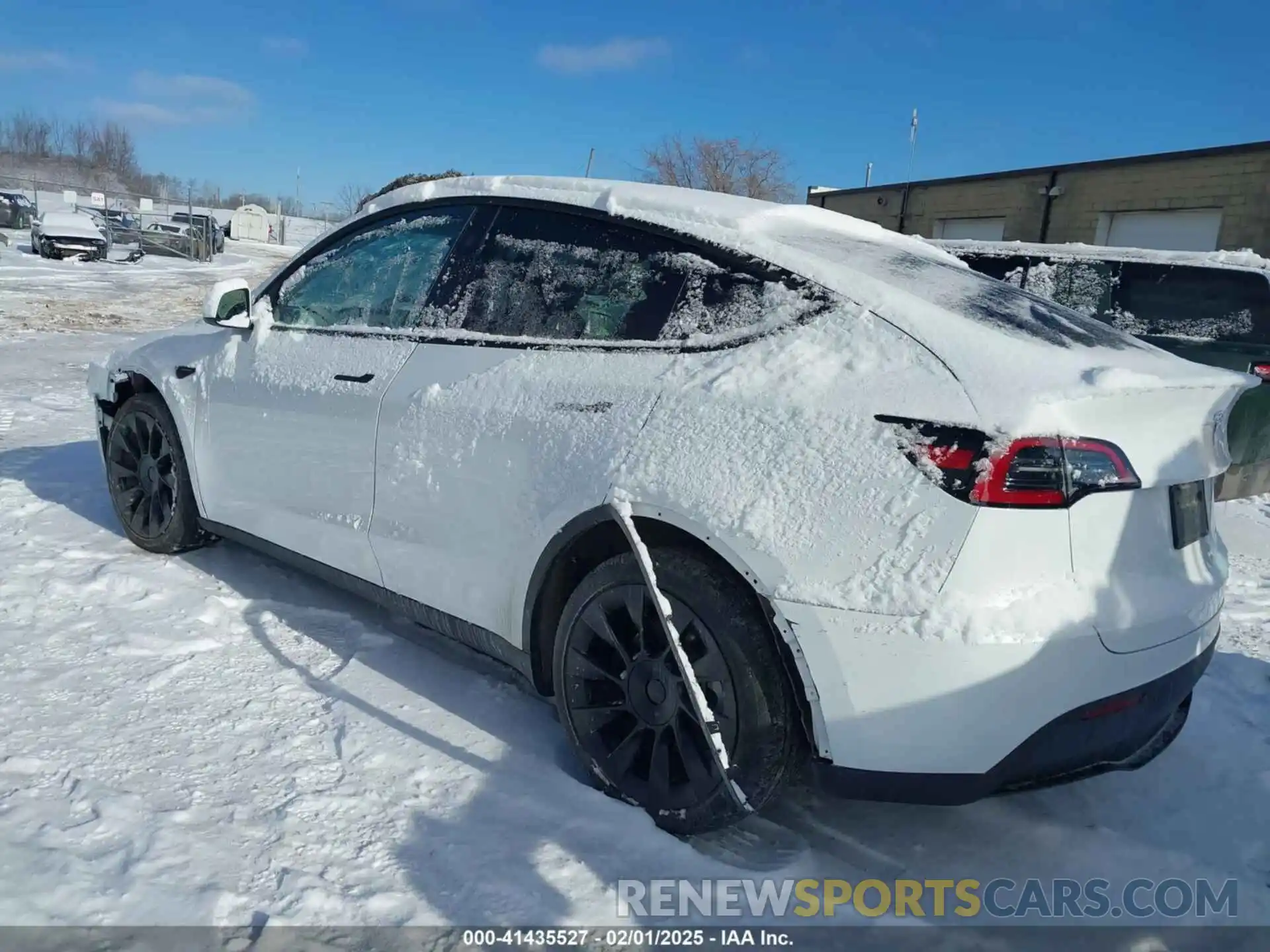 6 Photograph of a damaged car 7SAYGDEE4RA261057 TESLA MODEL Y 2024