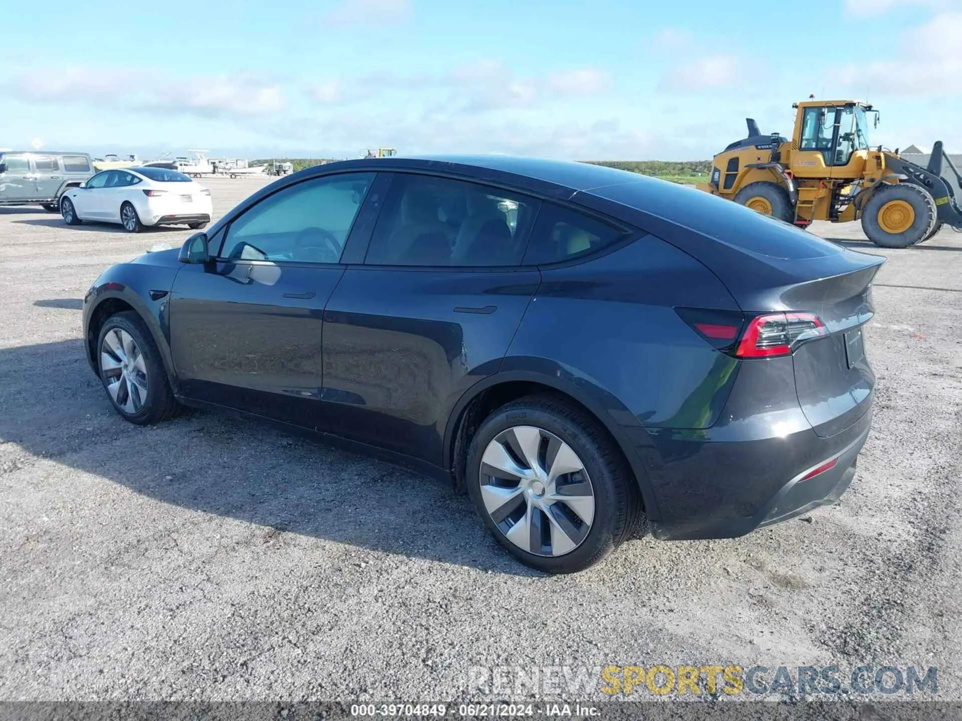 3 Photograph of a damaged car 7SAYGDEE4RA283088 TESLA MODEL Y 2024