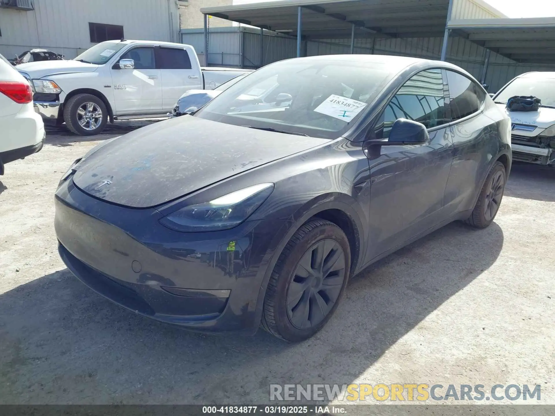 2 Photograph of a damaged car 7SAYGDEE4RA299775 TESLA MODEL Y 2024