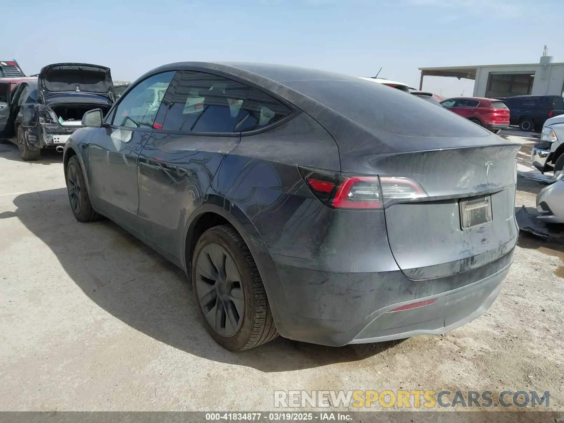 3 Photograph of a damaged car 7SAYGDEE4RA299775 TESLA MODEL Y 2024