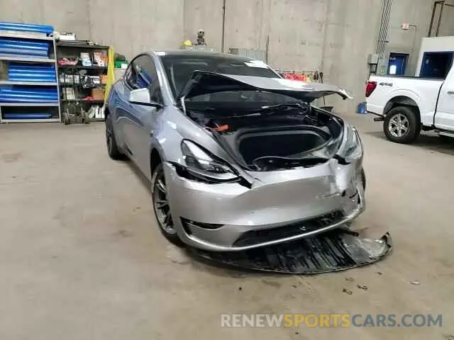 11 Photograph of a damaged car 7SAYGDEE4RA318180 TESLA MODEL Y 2024