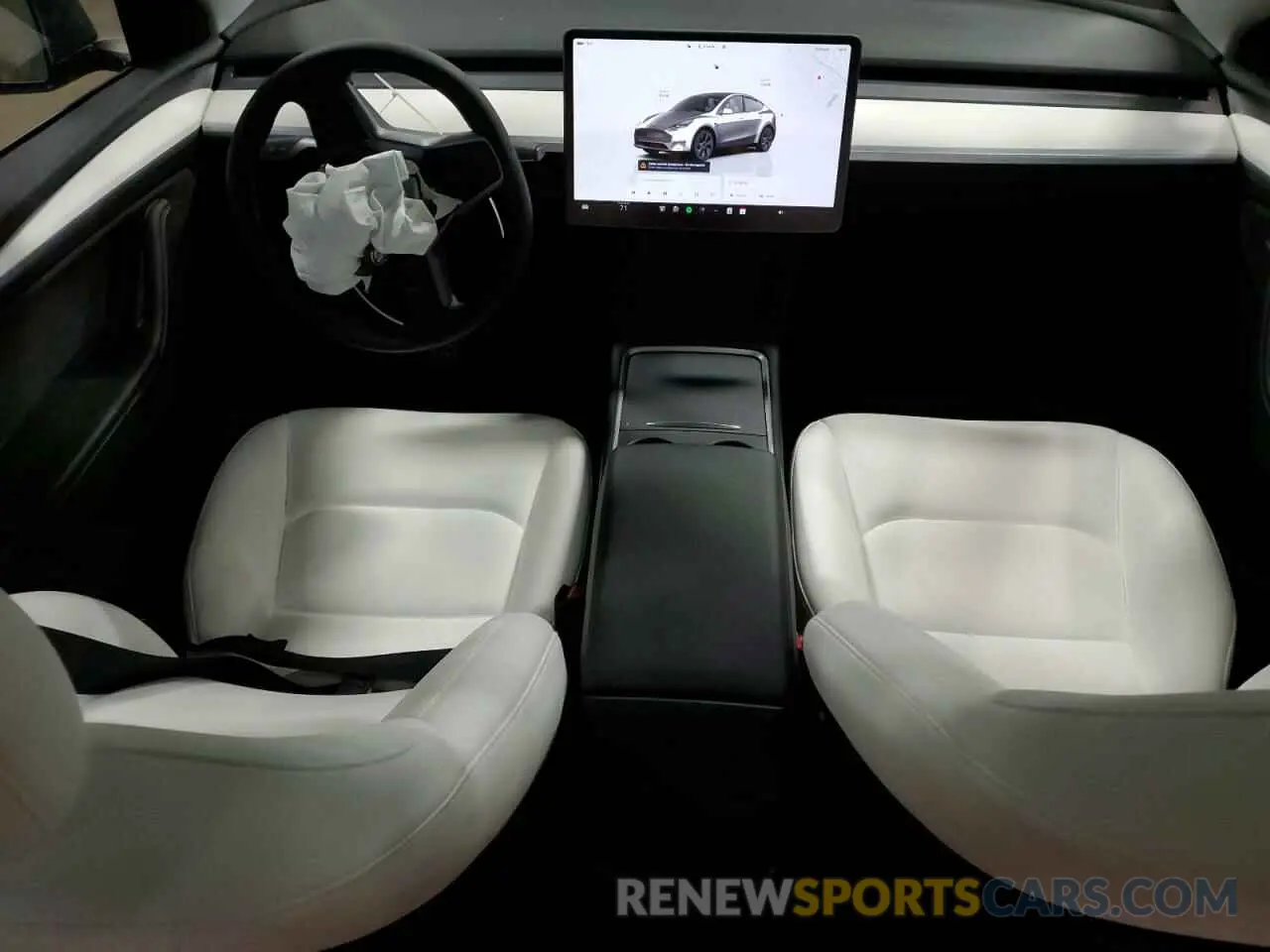 8 Photograph of a damaged car 7SAYGDEE4RA318180 TESLA MODEL Y 2024