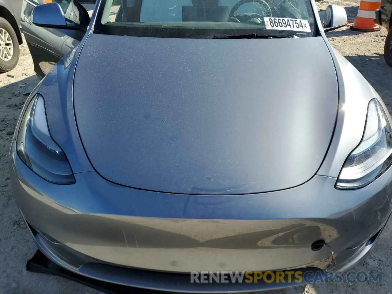 11 Photograph of a damaged car 7SAYGDEE4RA319460 TESLA MODEL Y 2024