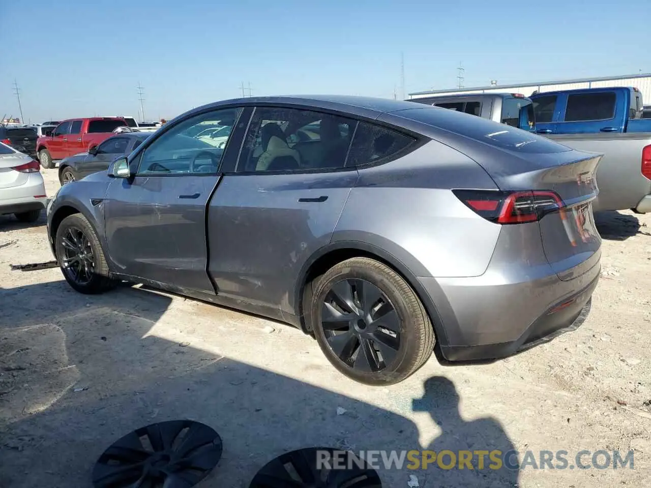 2 Photograph of a damaged car 7SAYGDEE4RA319460 TESLA MODEL Y 2024