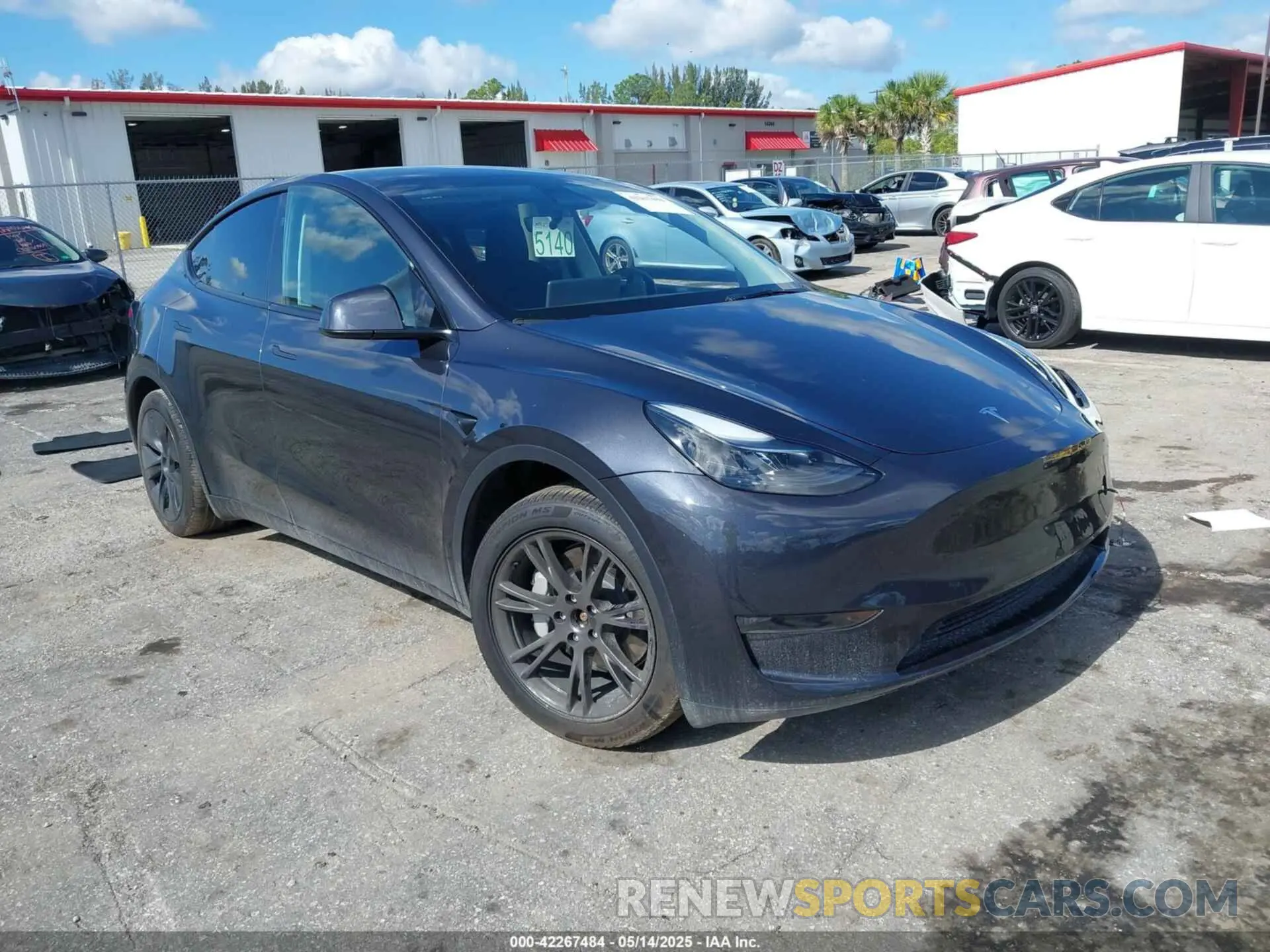 1 Photograph of a damaged car 7SAYGDEE4RA322410 TESLA MODEL Y 2024