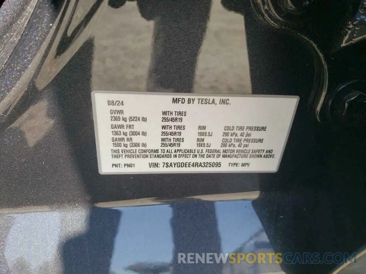 12 Photograph of a damaged car 7SAYGDEE4RA325095 TESLA MODEL Y 2024