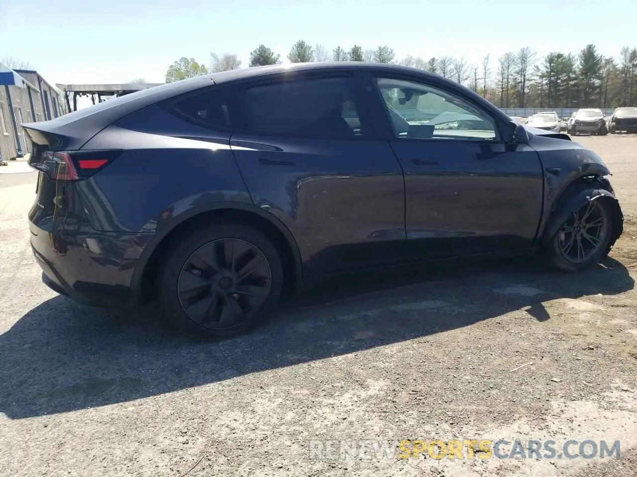 3 Photograph of a damaged car 7SAYGDEE4RA325095 TESLA MODEL Y 2024