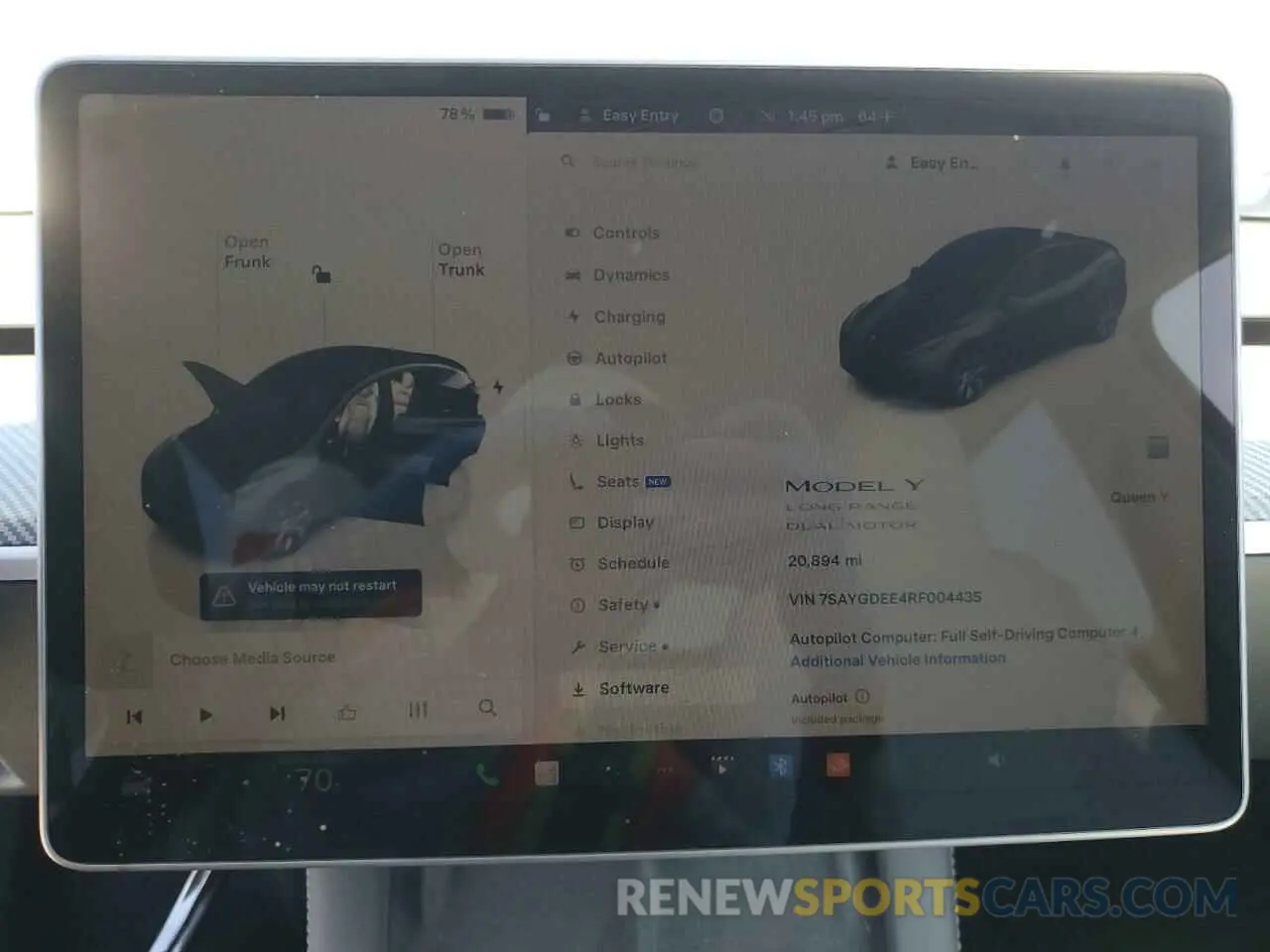 9 Photograph of a damaged car 7SAYGDEE4RF004435 TESLA MODEL Y 2024