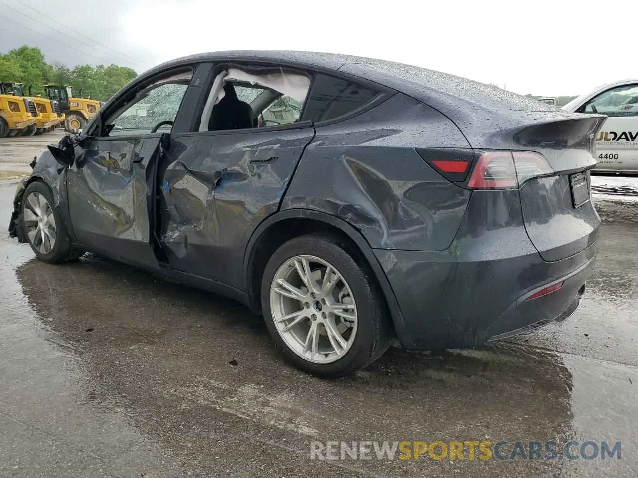 2 Photograph of a damaged car 7SAYGDEE4RF060469 TESLA MODEL Y 2024