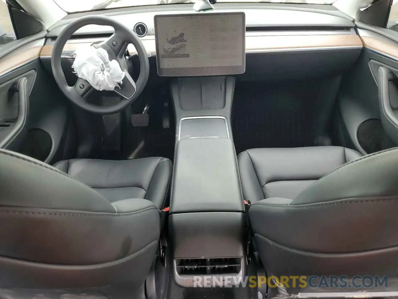 8 Photograph of a damaged car 7SAYGDEE4RF070760 TESLA MODEL Y 2024