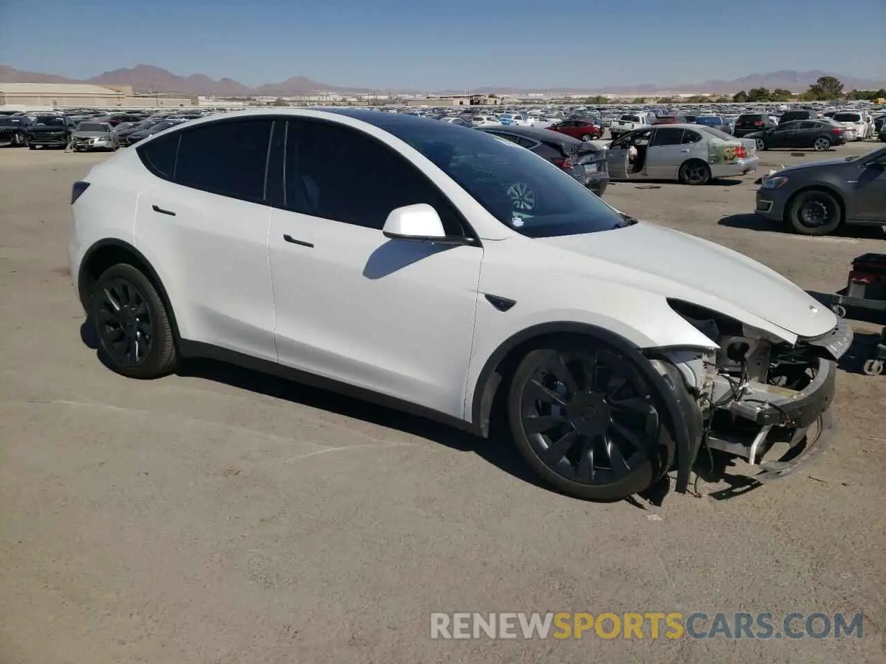 4 Photograph of a damaged car 7SAYGDEE4RF077370 TESLA MODEL Y 2024
