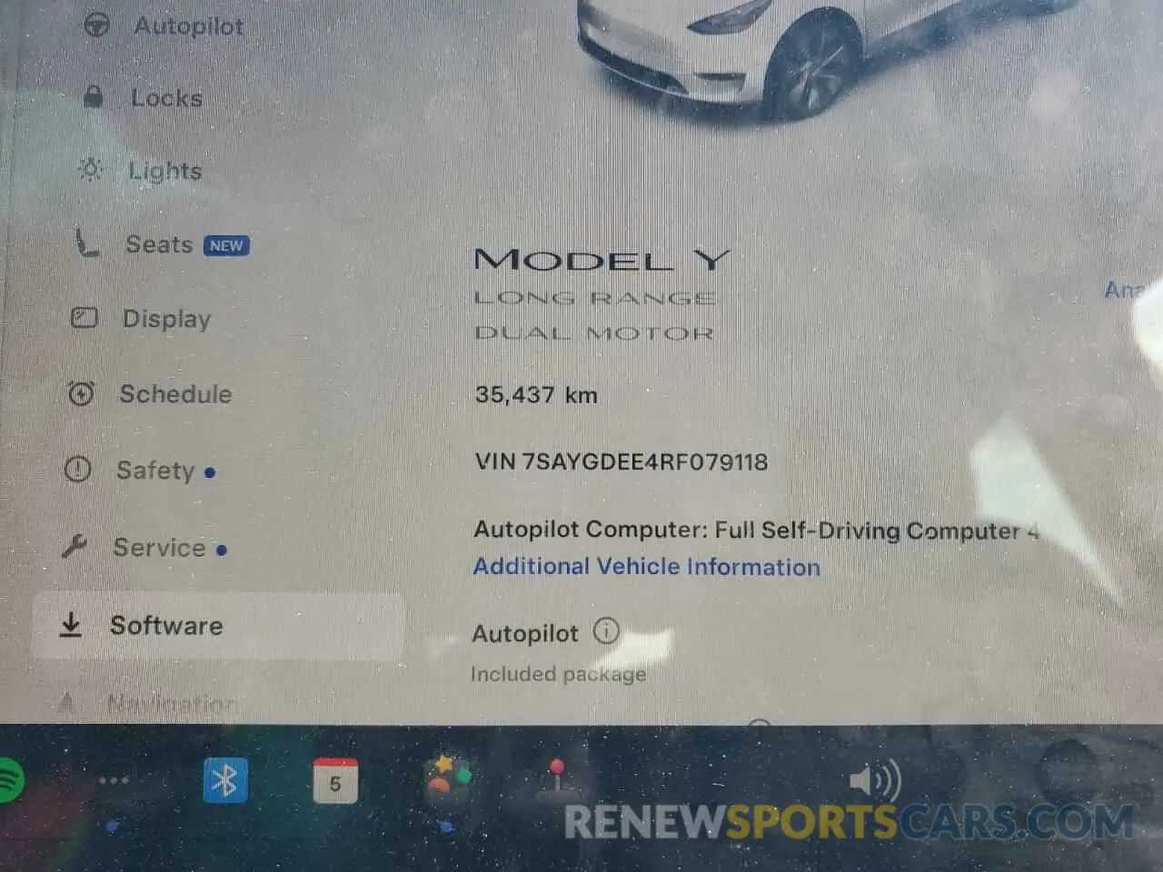 9 Photograph of a damaged car 7SAYGDEE4RF079118 TESLA MODEL Y 2024