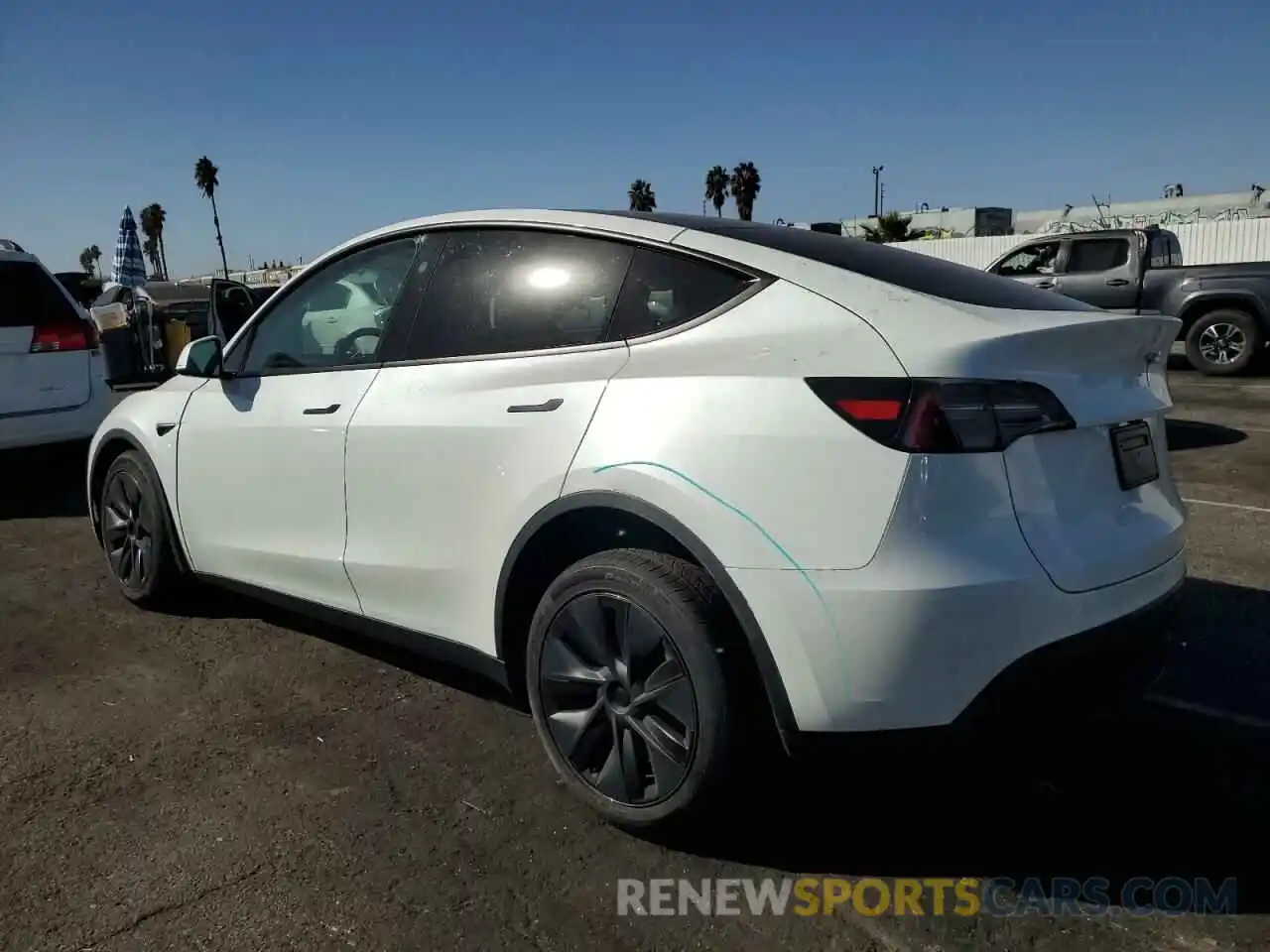 2 Photograph of a damaged car 7SAYGDEE4RF128933 TESLA MODEL Y 2024