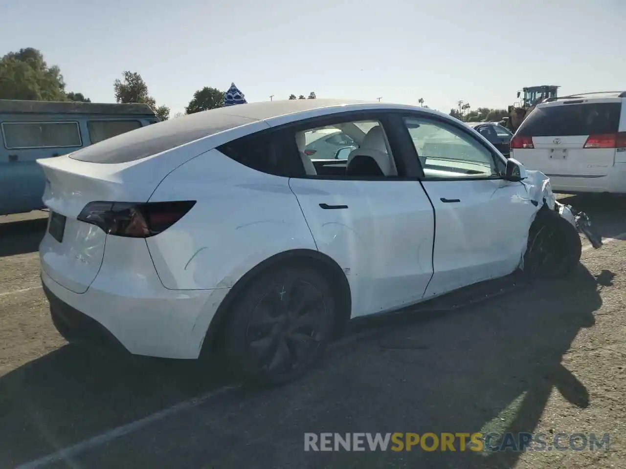 3 Photograph of a damaged car 7SAYGDEE4RF128933 TESLA MODEL Y 2024