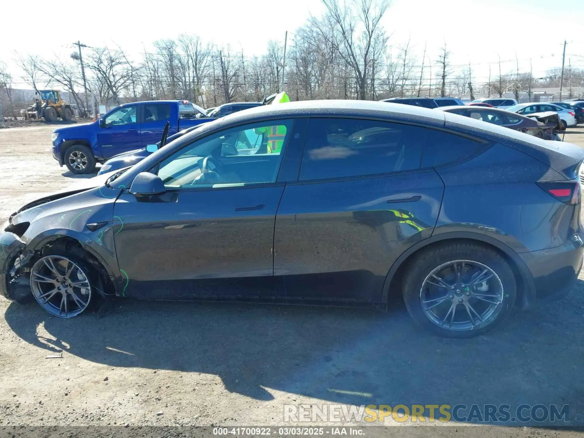 14 Photograph of a damaged car 7SAYGDEE4RF149457 TESLA MODEL Y 2024