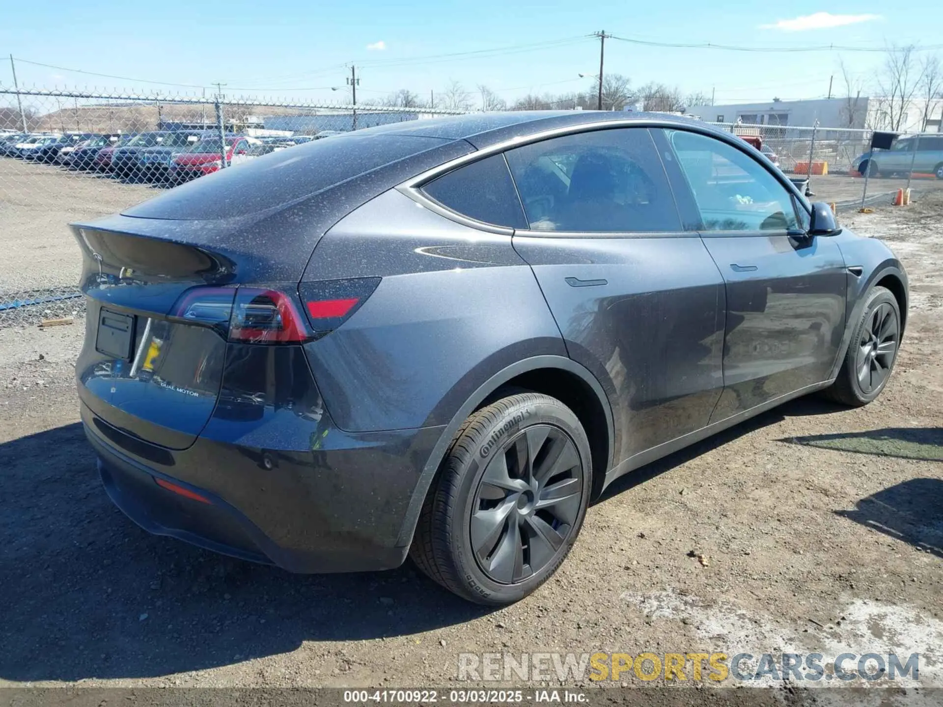 4 Photograph of a damaged car 7SAYGDEE4RF149457 TESLA MODEL Y 2024