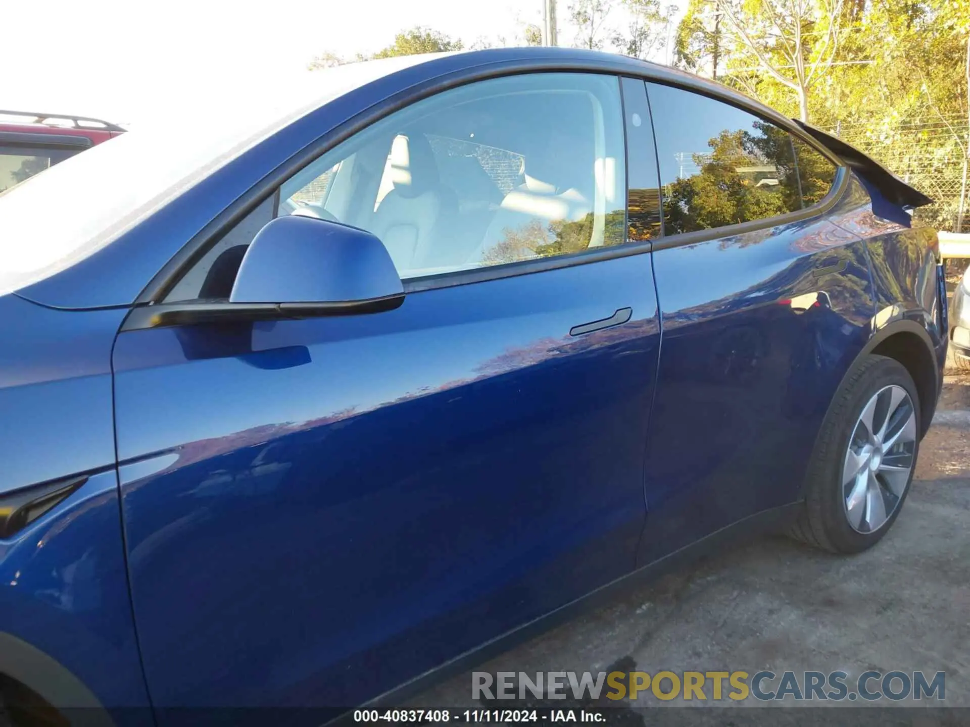 14 Photograph of a damaged car 7SAYGDEE4RF984359 TESLA MODEL Y 2024