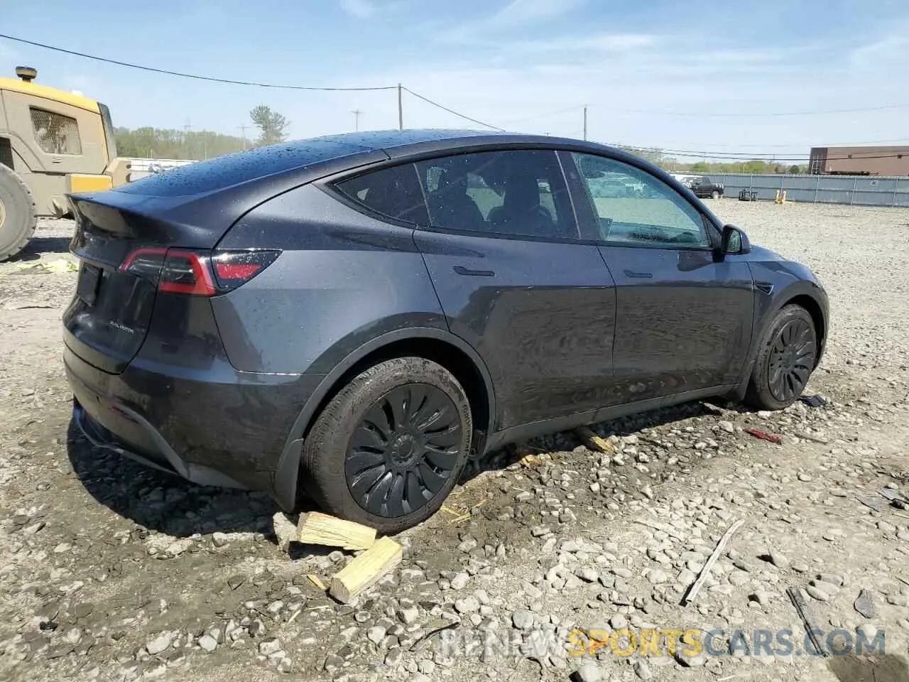 3 Photograph of a damaged car 7SAYGDEE4RF990274 TESLA MODEL Y 2024