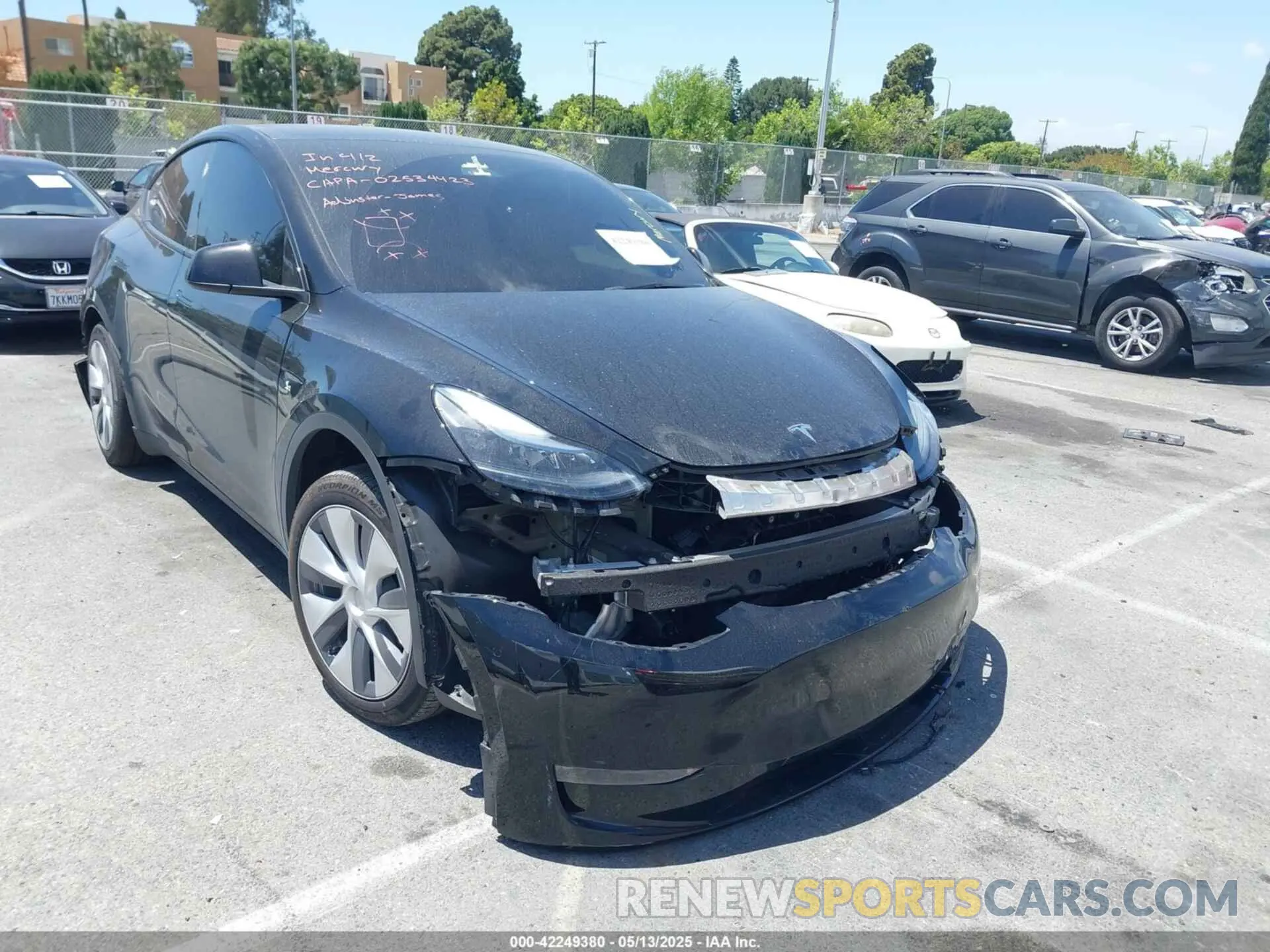 1 Photograph of a damaged car 7SAYGDEE5RA220193 TESLA MODEL Y 2024