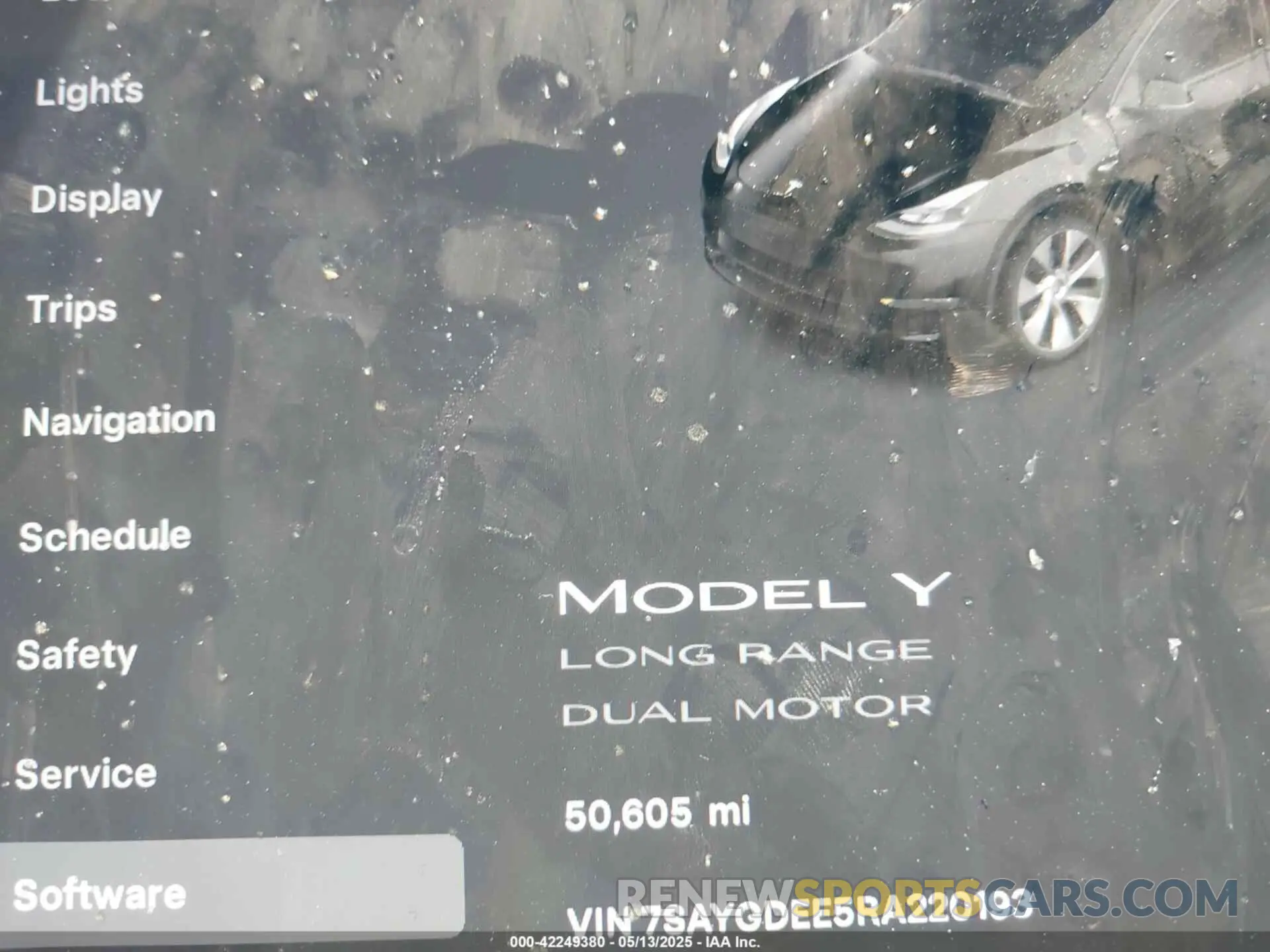 15 Photograph of a damaged car 7SAYGDEE5RA220193 TESLA MODEL Y 2024