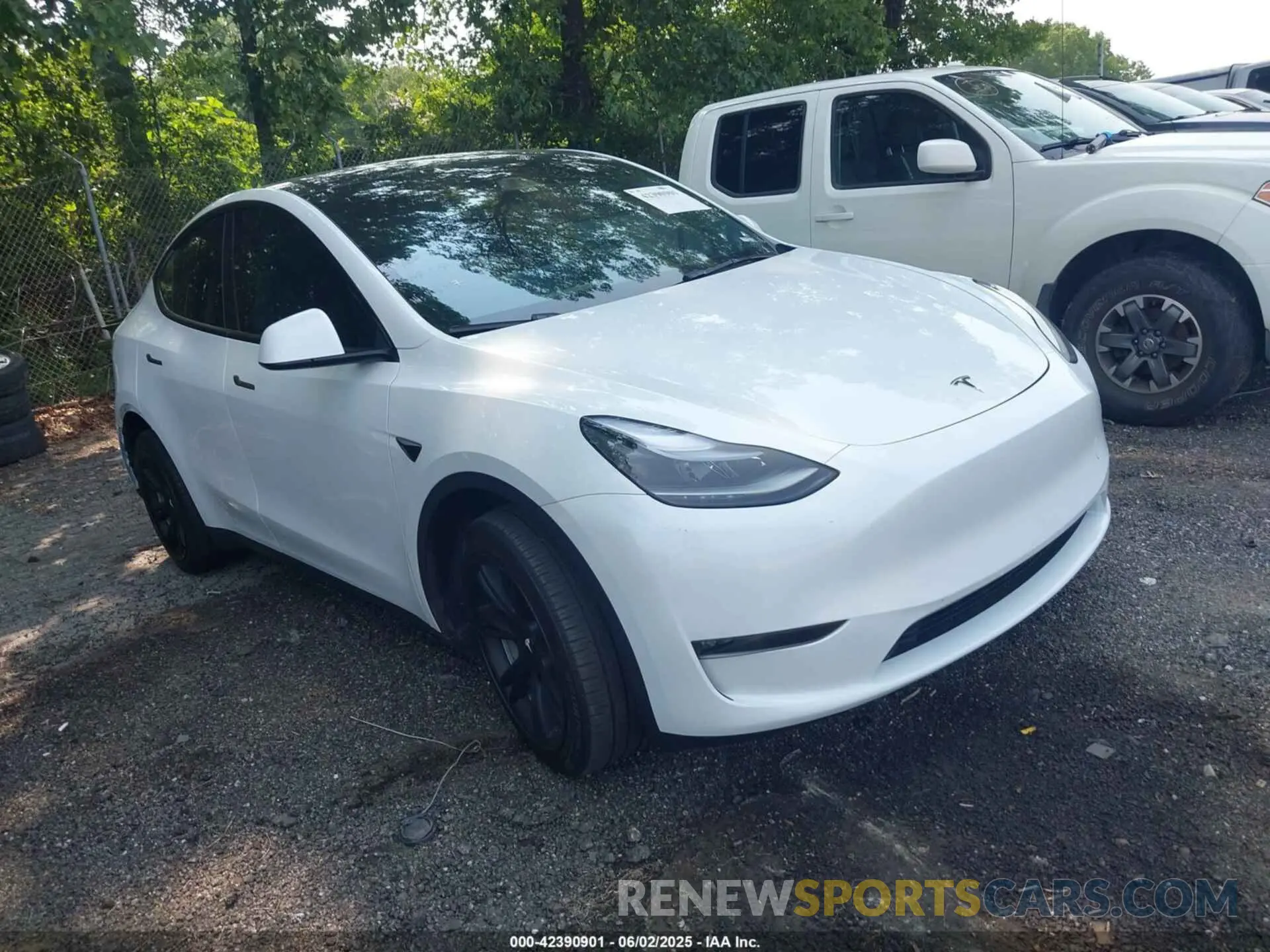 1 Photograph of a damaged car 7SAYGDEE5RA229542 TESLA MODEL Y 2024