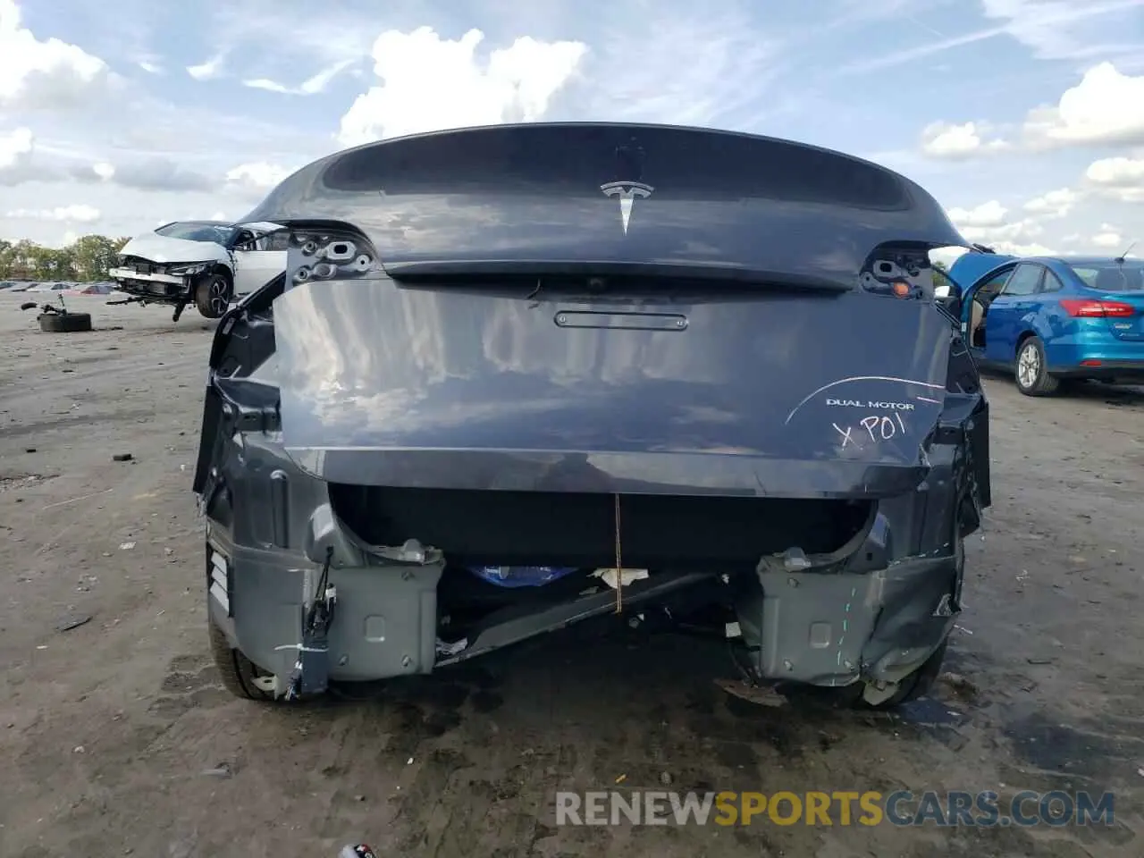 6 Photograph of a damaged car 7SAYGDEE5RA231890 TESLA MODEL Y 2024