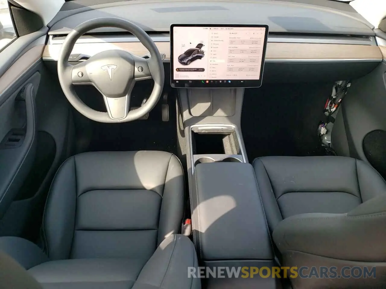8 Photograph of a damaged car 7SAYGDEE5RA231890 TESLA MODEL Y 2024