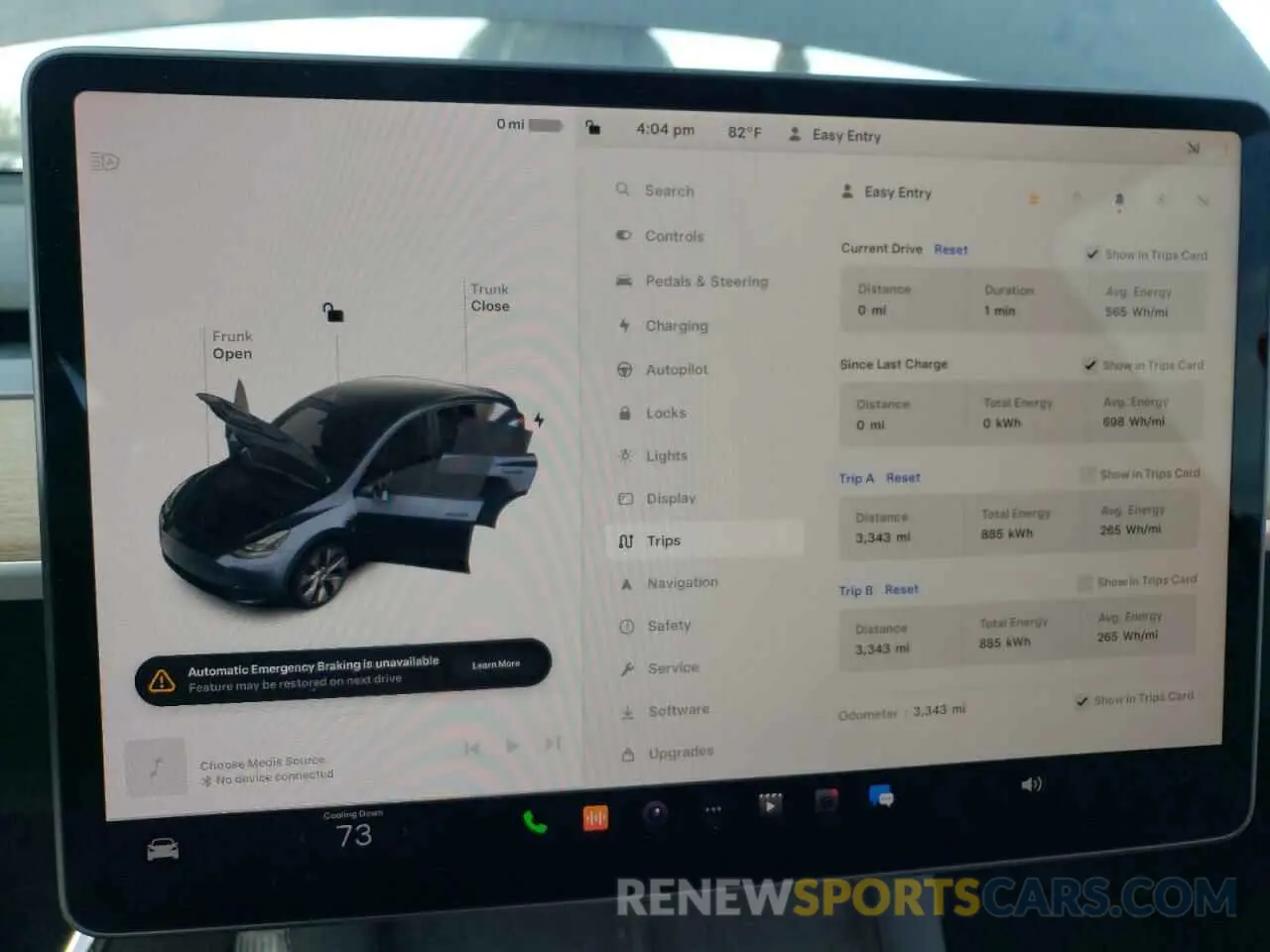 9 Photograph of a damaged car 7SAYGDEE5RA231890 TESLA MODEL Y 2024