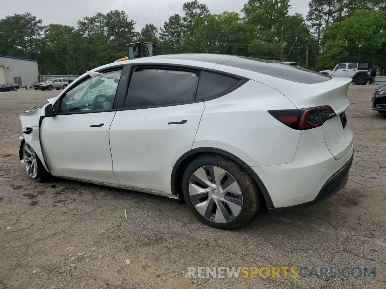 2 Photograph of a damaged car 7SAYGDEE5RA235339 TESLA MODEL Y 2024
