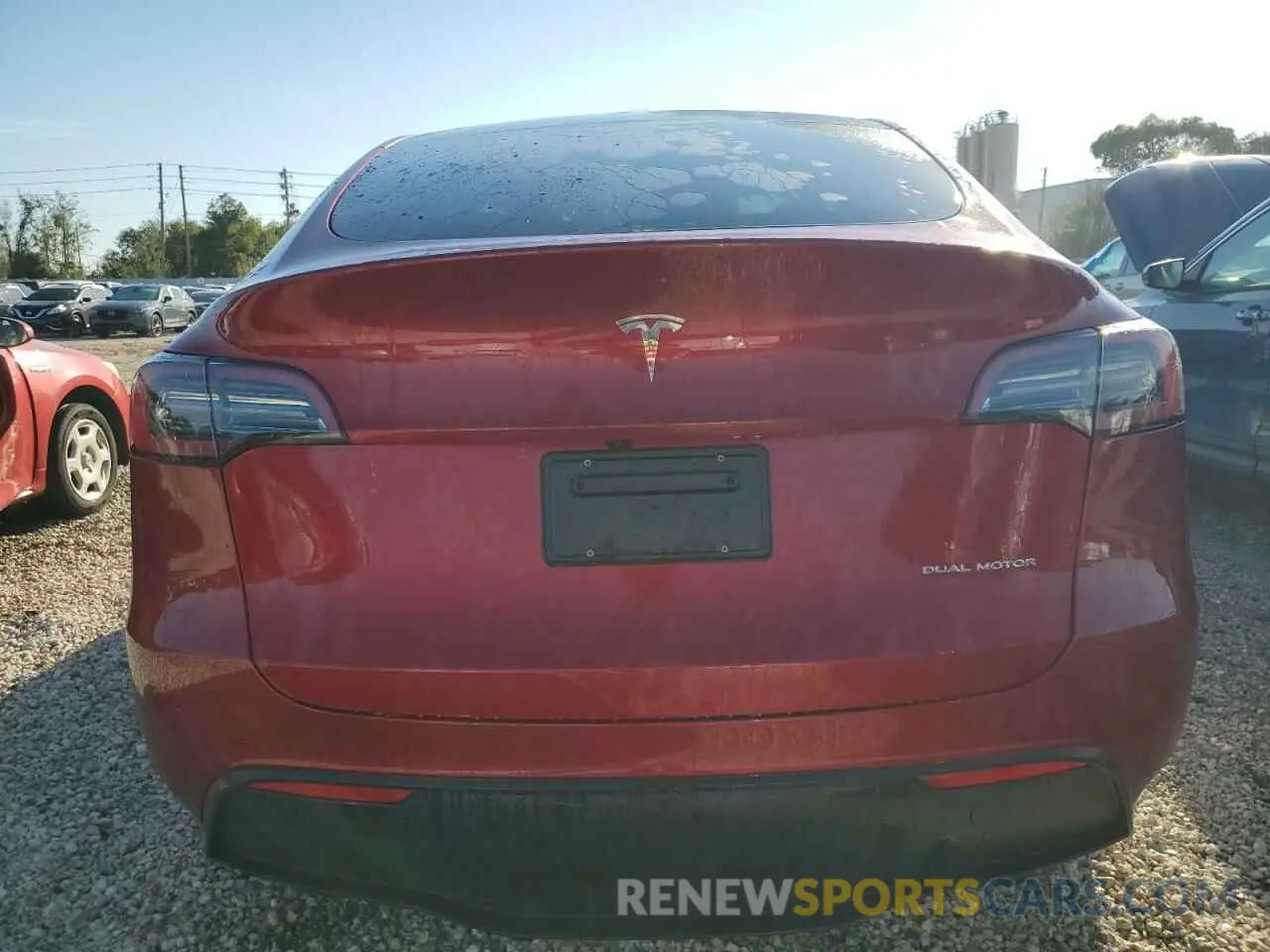 6 Photograph of a damaged car 7SAYGDEE5RA255476 TESLA MODEL Y 2024