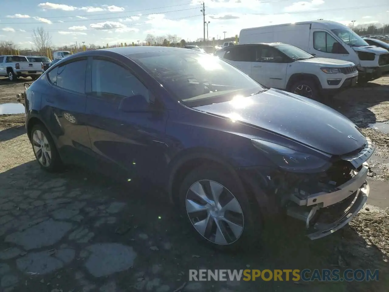 4 Photograph of a damaged car 7SAYGDEE5RA274867 TESLA MODEL Y 2024