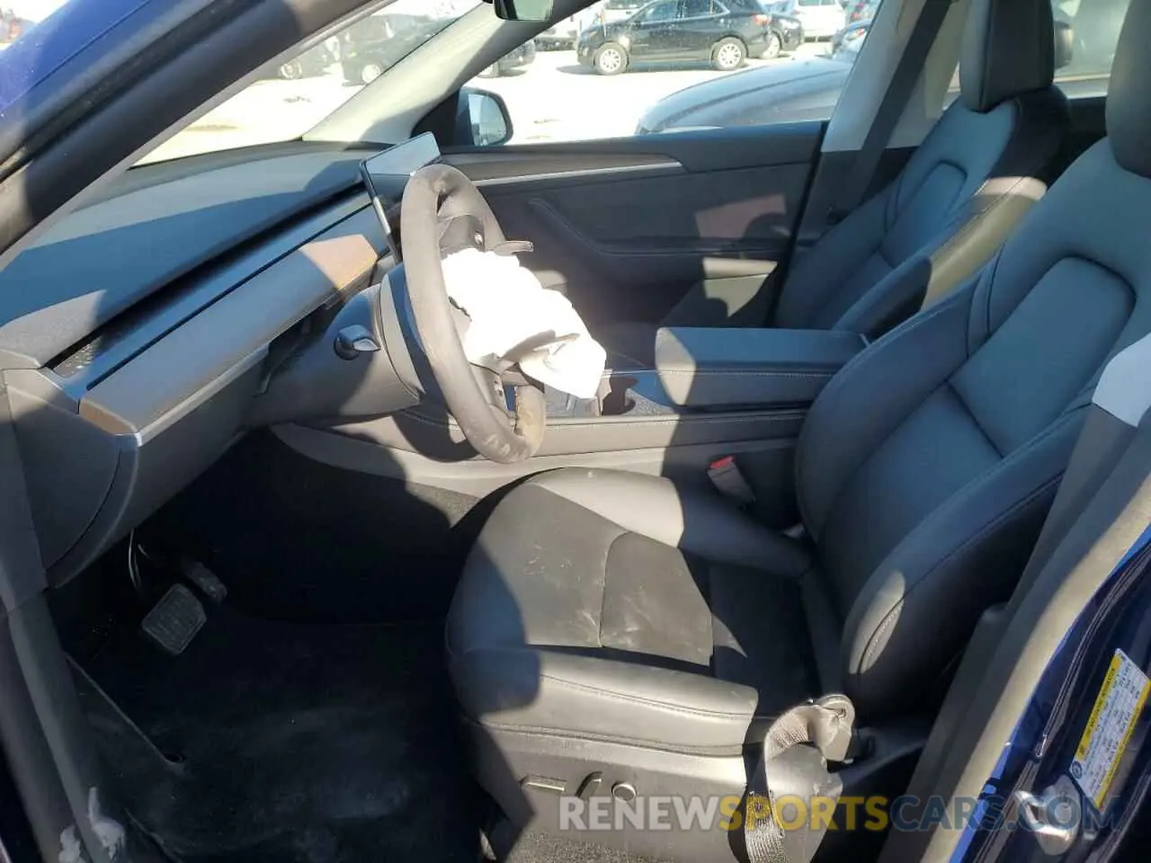 7 Photograph of a damaged car 7SAYGDEE5RA274867 TESLA MODEL Y 2024