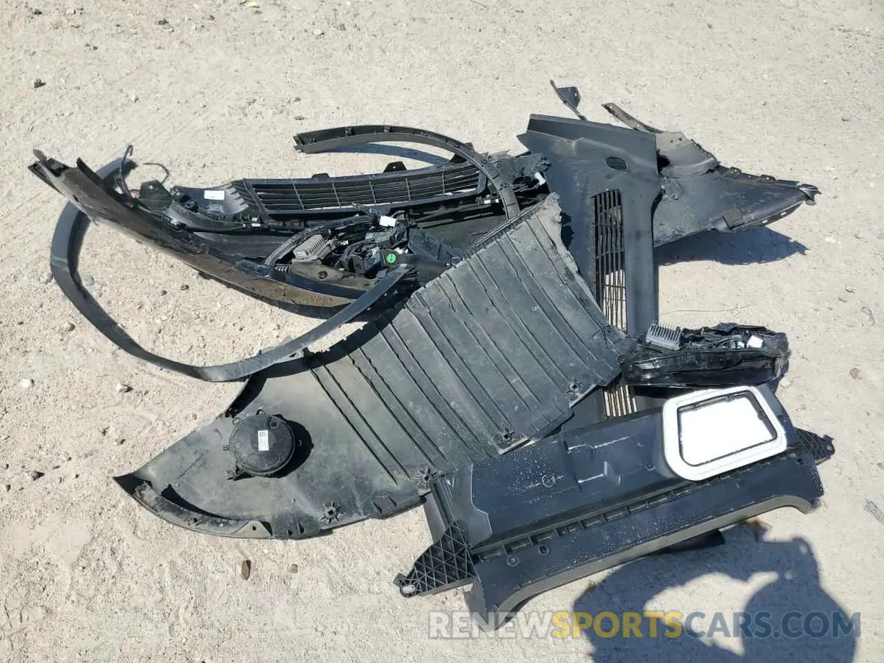 13 Photograph of a damaged car 7SAYGDEE5RA282984 TESLA MODEL Y 2024
