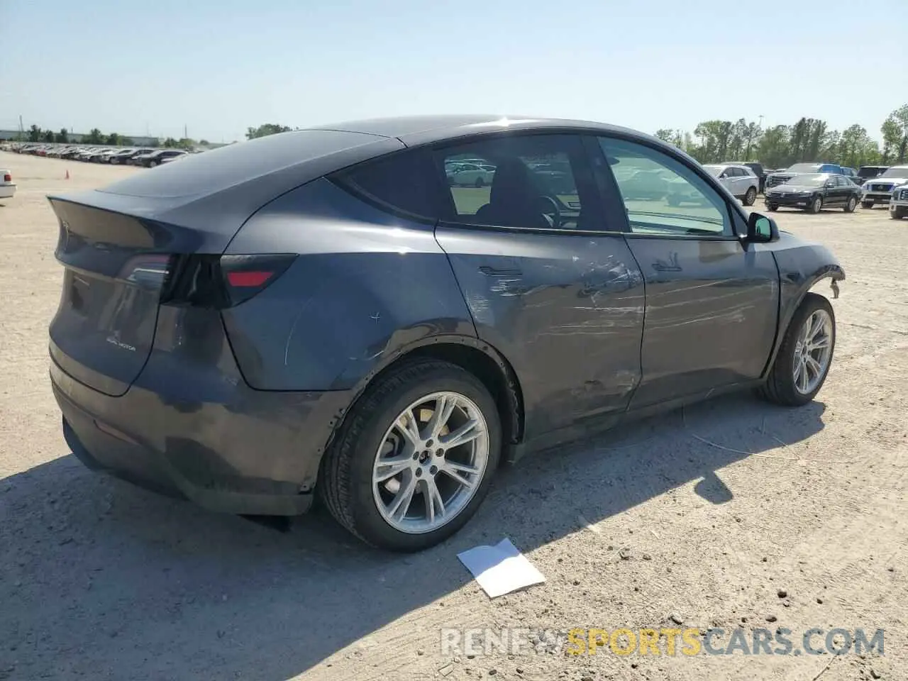 3 Photograph of a damaged car 7SAYGDEE5RA282984 TESLA MODEL Y 2024