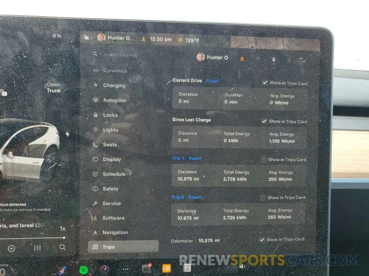 9 Photograph of a damaged car 7SAYGDEE5RA290471 TESLA MODEL Y 2024