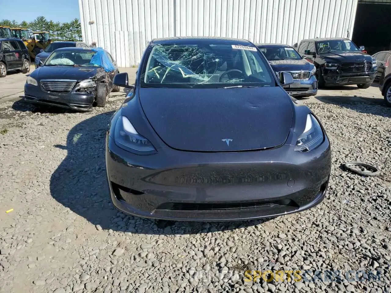5 Photograph of a damaged car 7SAYGDEE5RA292169 TESLA MODEL Y 2024