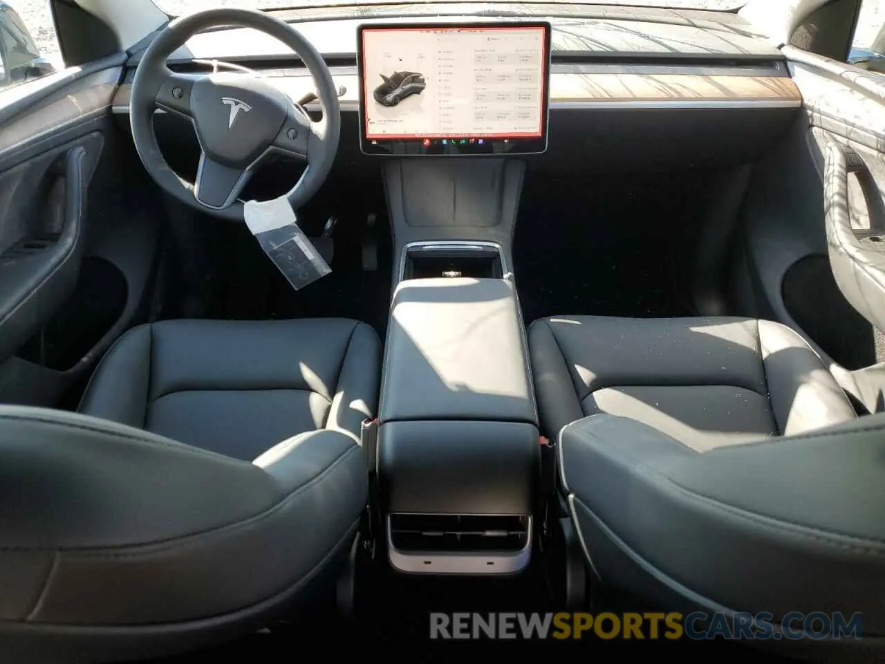 8 Photograph of a damaged car 7SAYGDEE5RA292169 TESLA MODEL Y 2024