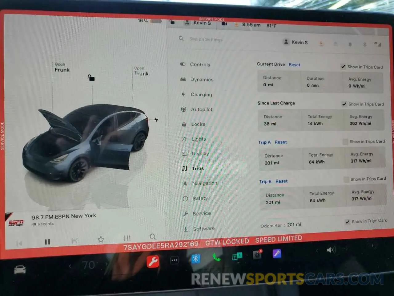 9 Photograph of a damaged car 7SAYGDEE5RA292169 TESLA MODEL Y 2024