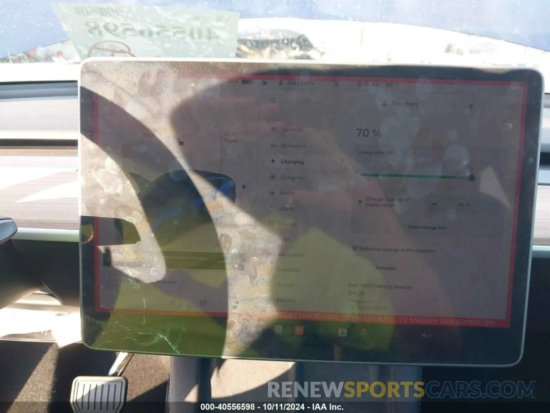 18 Photograph of a damaged car 7SAYGDEE5RA302893 TESLA MODEL Y 2024