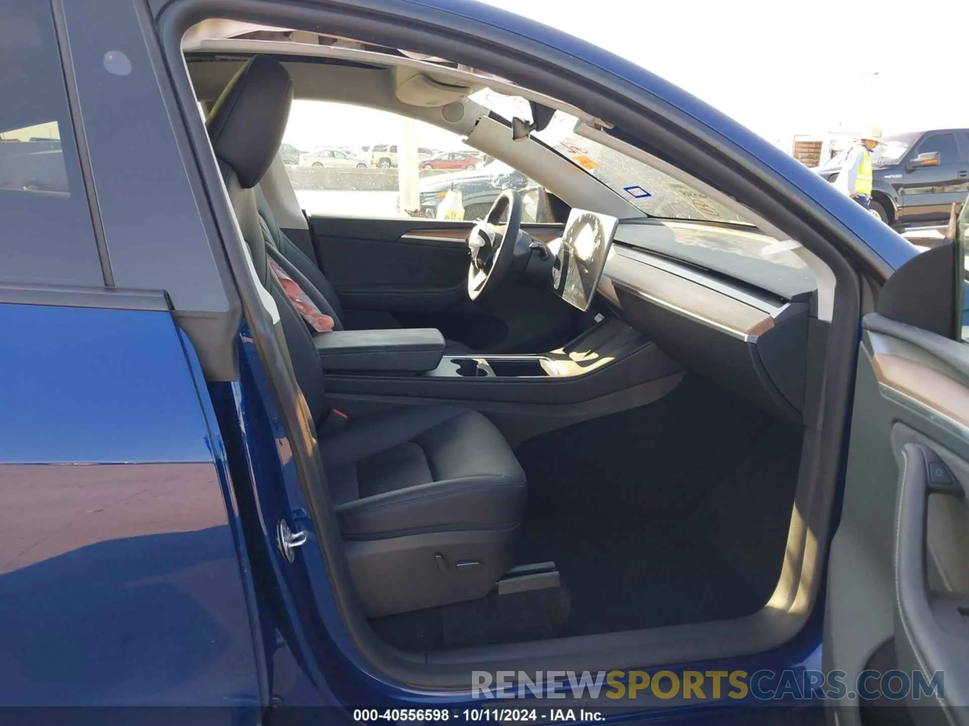 5 Photograph of a damaged car 7SAYGDEE5RA302893 TESLA MODEL Y 2024
