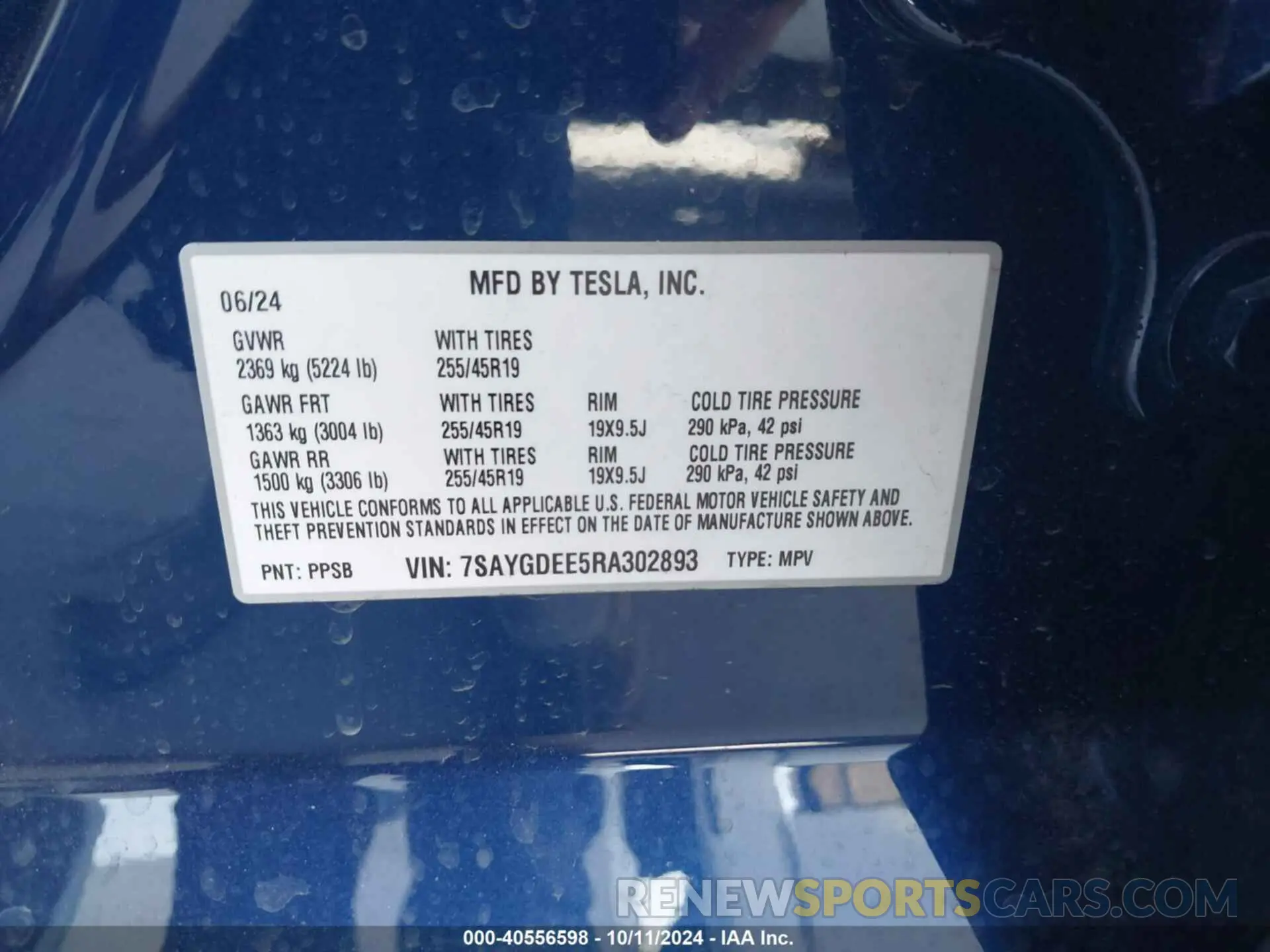 9 Photograph of a damaged car 7SAYGDEE5RA302893 TESLA MODEL Y 2024
